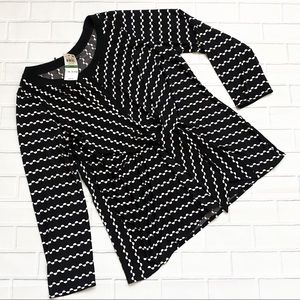 NWT Alfani Black and White Printed Faux Knot Top